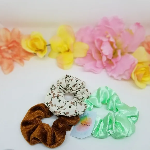 NEW scrunchies- green brown flowers