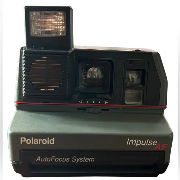Polaraid Implulse AF camera. Gray/ black.