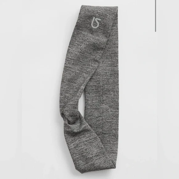 NWT 2 GAP twist front headbands