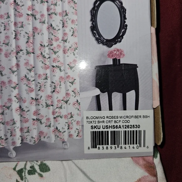 Betsey Johnson Blooming Roses Cloth Shower Curtain.  NWT
