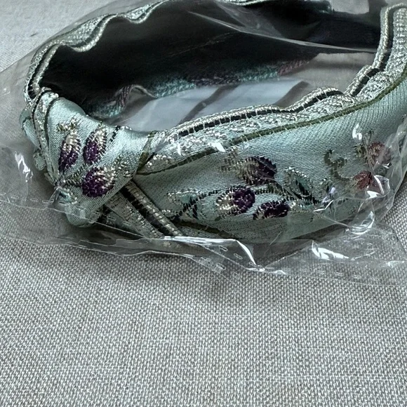 Vintage Look Embroidered Satin Headband Still In Package