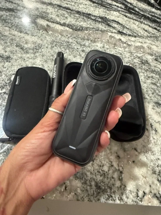 8K 360 Camera - Insta360 X5