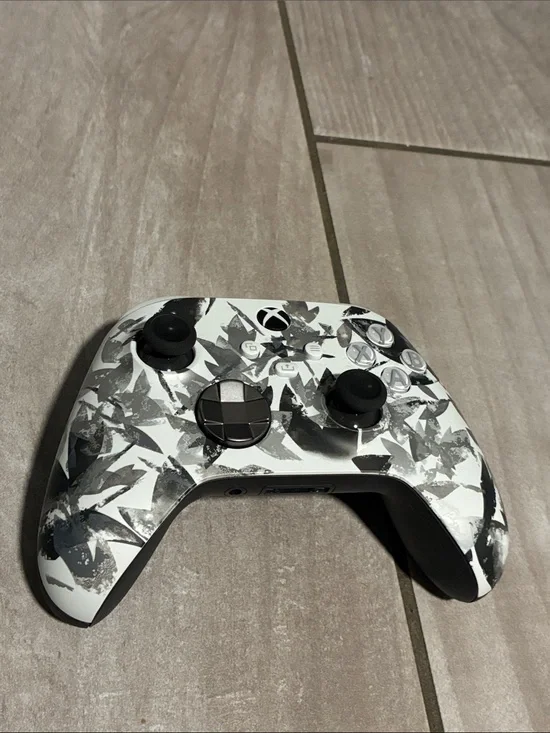 Xbox Wireless Controller - White Black Camo