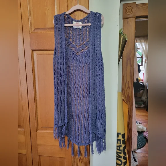 Girls Justice Long Crochet Knit Fringe Open-Front Vest Cardigan Dusty Blue 8/10