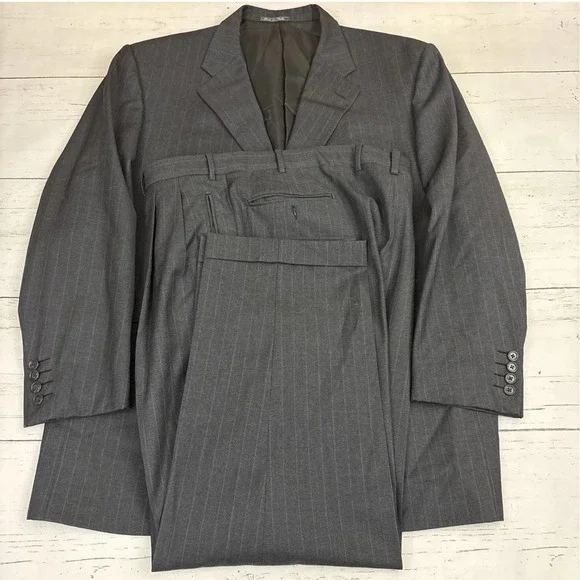 Corneliani Suit Mens 46R 40x28 Gray Pinstripe Wool 2 Pc Made In Italy Fall