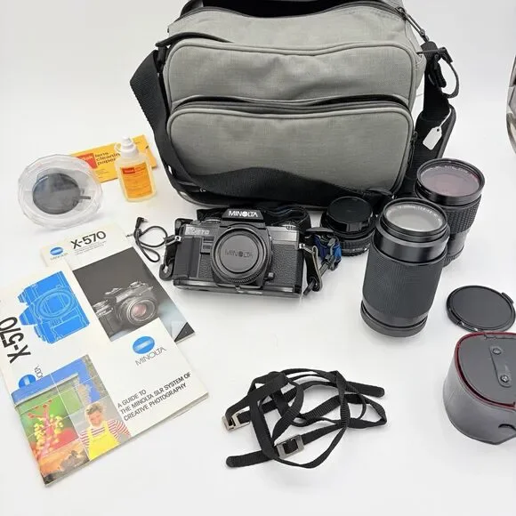 MINOLTA X-570 35mm SLR Camera Kit Tested 75-205mm 35-135mm Lenses