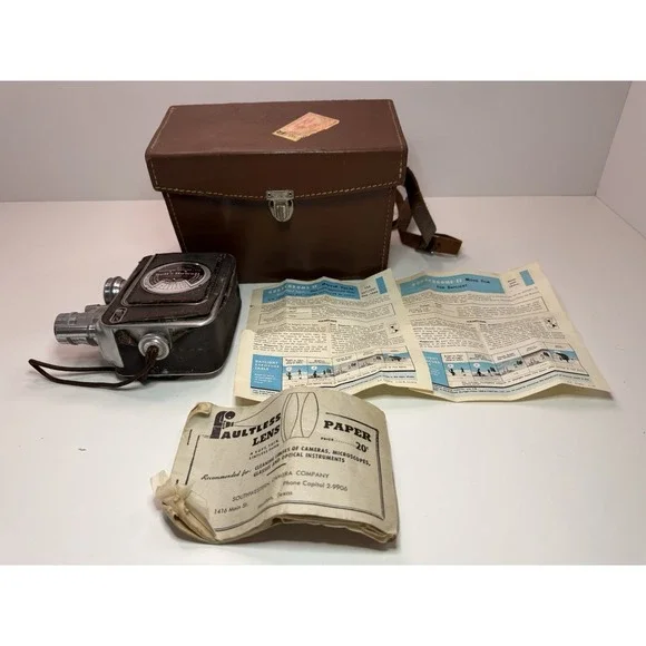 Vintage Bell & Howell 8mm Magazine Camera 172 w/ Case, Manuals & Accessori (D1)