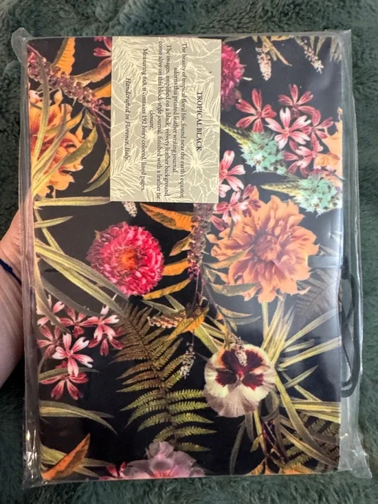 NWT 6”x8” 192-page Barnes & Noble Floral Tropical velour softcover notebook