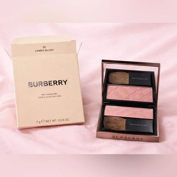 BURBERRY Light Glow Natural Blush – 02 Cameo Blush | Soft Pink Glow 💗✨