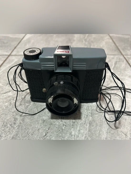 Vintage Diana 120 Film Camera 75mm f/11 Hong Kong Untested