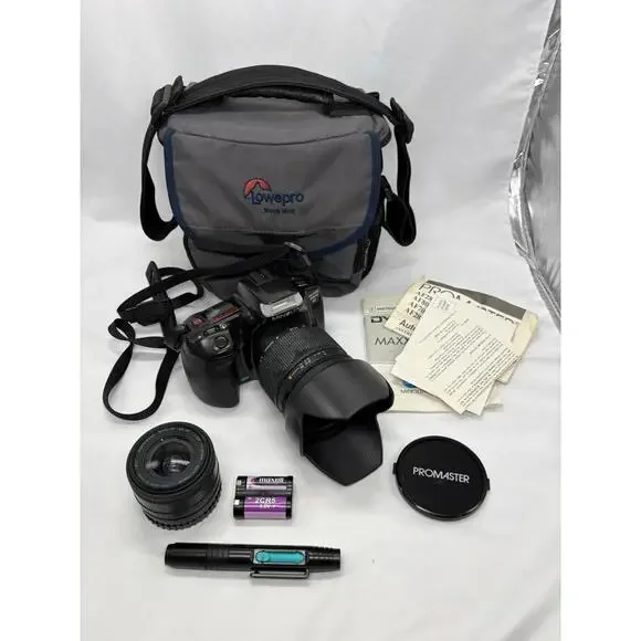 Minolta Maxxum 330si RZ 35mm SLR Film Camera Bundle 2 Lens, Case, New Battery
