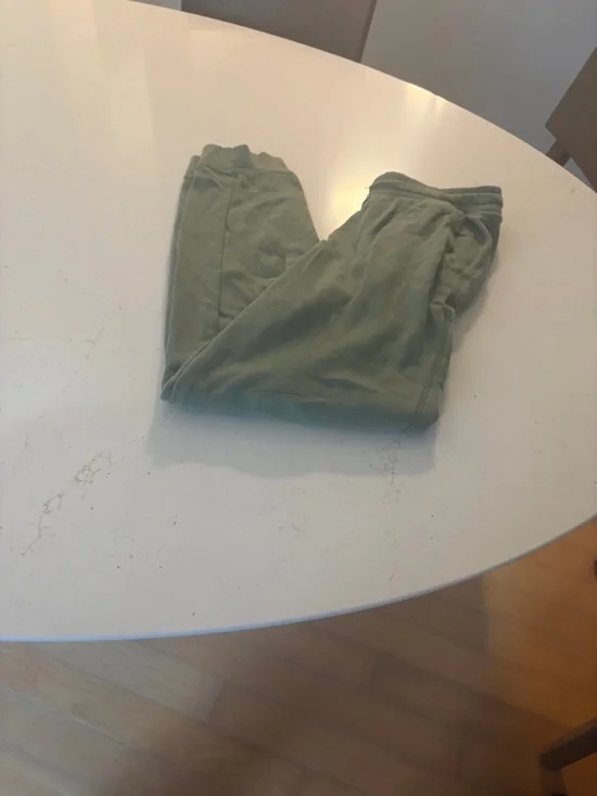 ⭐️Old Navy Olive Green Kids Fleece Joggers