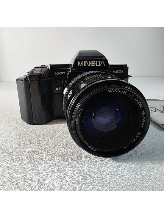 Minolta Maxxum 7000 AF Camera w/28-85mm Lens & Manual
