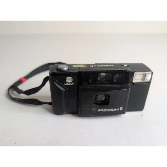 Vintage Minolta Freedom II 35mm Camera - Black