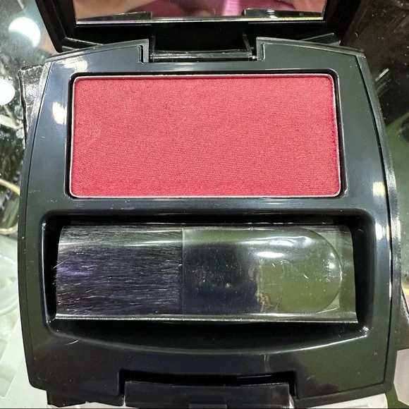 Avon Blush Berry Glow