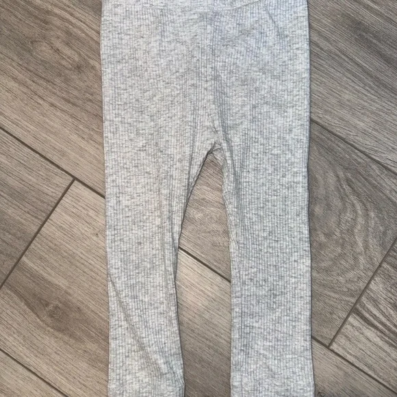 Old Navy Light Gray Ribbed Kids Leggings