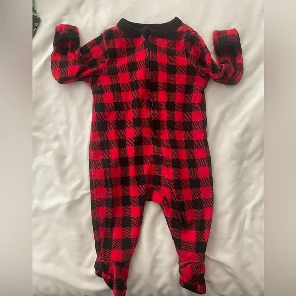 Old Navy red plaid Microfleece 2-Way-Zip Footed One-Piece for Baby size 0-3 m