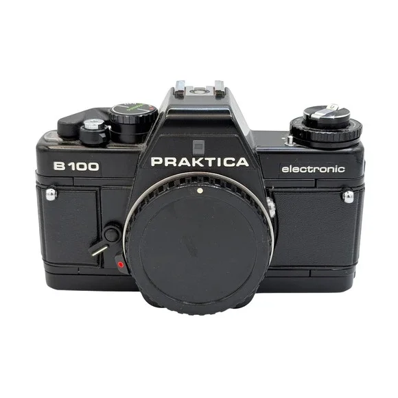 Praktica B100 Electronic 35mm SLR Film Camera Body Pentacon Black Made in GDR