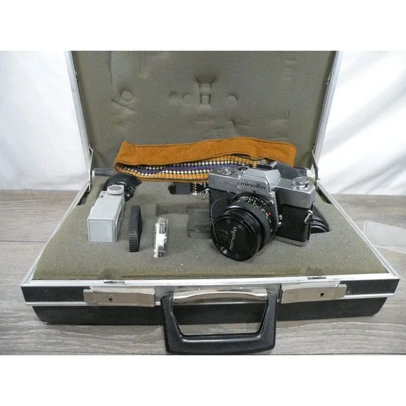 Minolta SRT 202 CLC 35mm Film Camera Kit w/ MC Rokkor-X 50mm, Vivitar, Braun