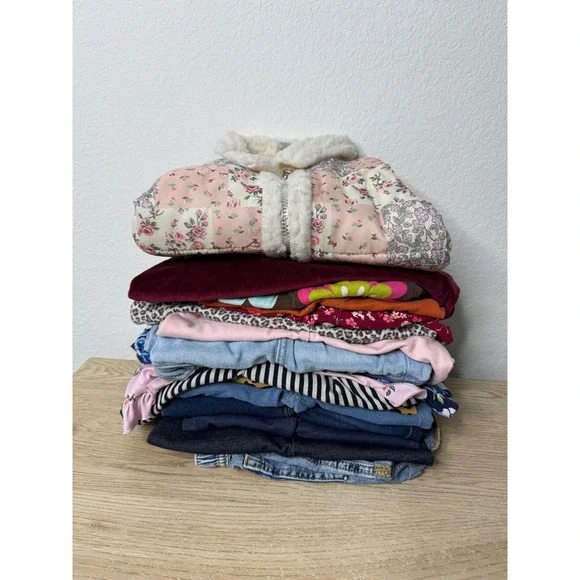 Girls Clothing Lot of 18 Size 4T - Old Navy Cat & Jack - Carters - Little Lass