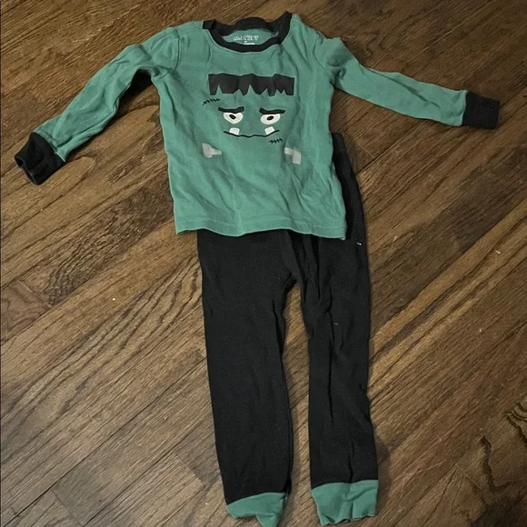 Old Navy Monster Face Kids Pajama Set - Green and Black