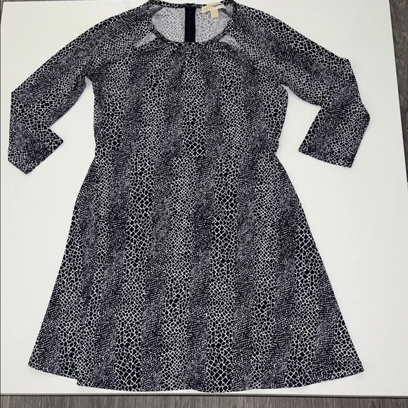 Michael Kors, Size Large, black and white dress