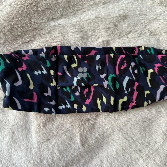 2/$20 ✨NWOT Sweaty Betty Power Headband 2.0 Blue Rainbow Leopard Print