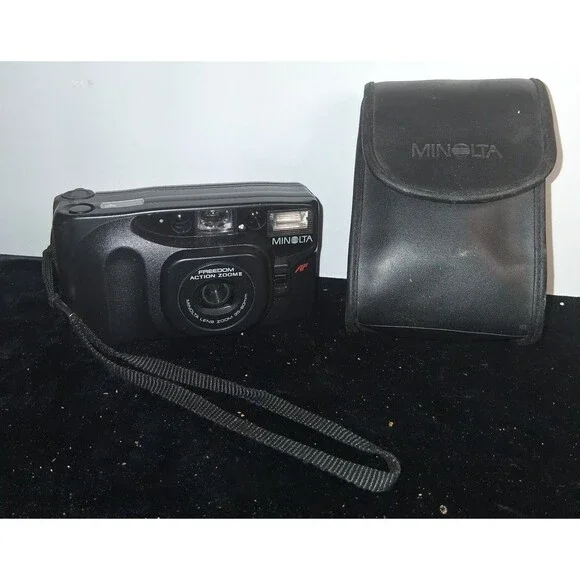 Vintage Minolta AF Freedom Action Zoom II 38-60mm 35mm Film Camera with Case