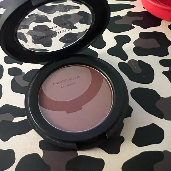 Bareminerals gen nude powder blush BUT FIRST COFFEE BRAND NEW WITHOUT BOX