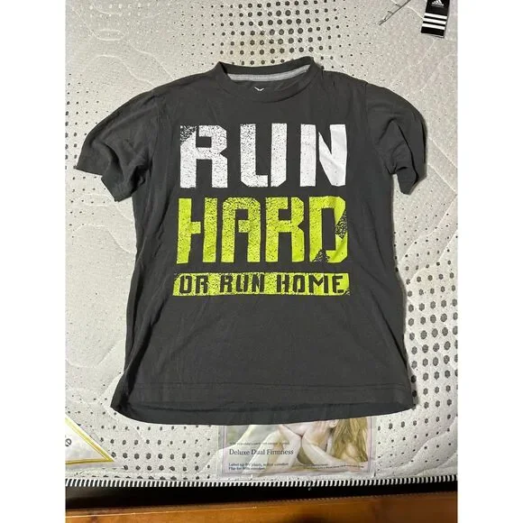 Old Navy T-Shirt USED Youth Large