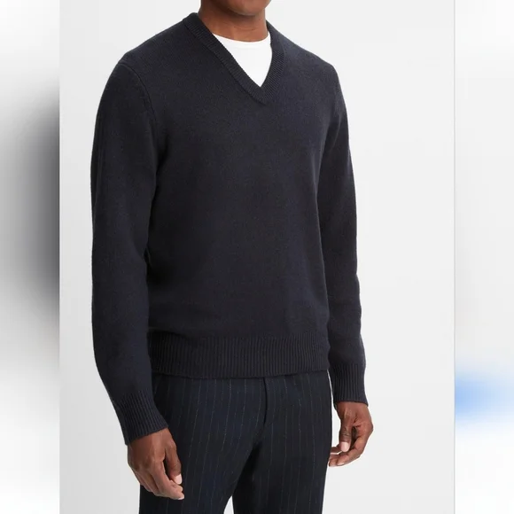Vince Men's V-neck Wool sweater. XL Fall‎ Winter Staple Piece Elevated Basic