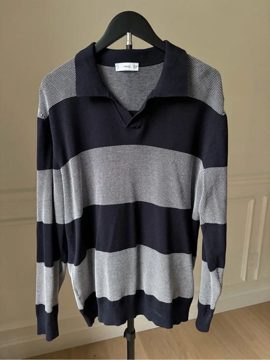 MANGO Men’s Navy & Gray Stripe V-Neck Polo Shirt, LIGHTLY WORN, SIZE XL
