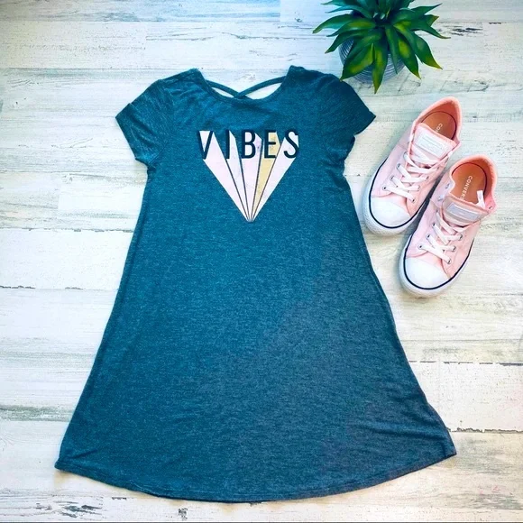 Grayson Social gray Vibes dress size M