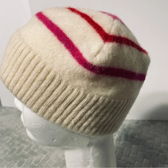 Gap Y2K Beige VTG Red and Pink Stripe