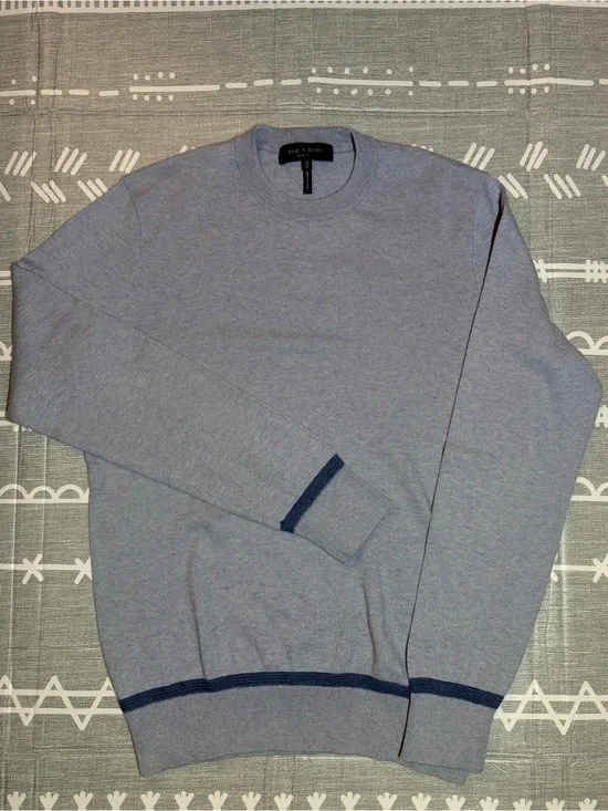rag & bone Men's Light Gray Crewneck Sweater with Navy Trim