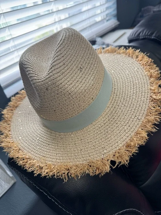 NWOT David and Young Neutral Straw Sun Hat with Light Blue Trim