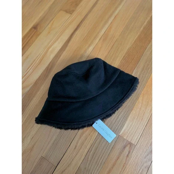 NWT Favorite‎ Daughter Bucket Hat – Black