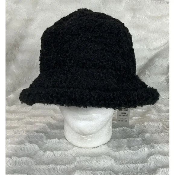 Urban Outfitters OS Black Teddy Bear Faux‎ Fur Adjustable Lined Bucket Hat