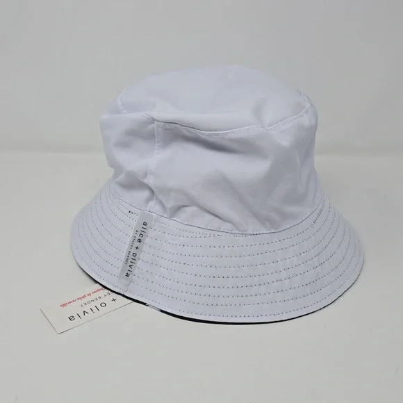 Alice + Olivia Reversible White Black Bucket Hat One Size