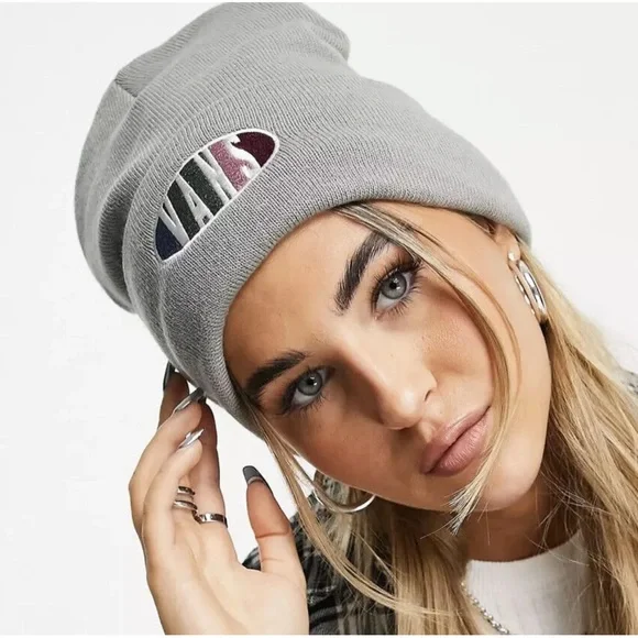 Vans WM Breakin Curf Grey Beanie Skateboarding Hat Women & Men VN0A5GUV85T