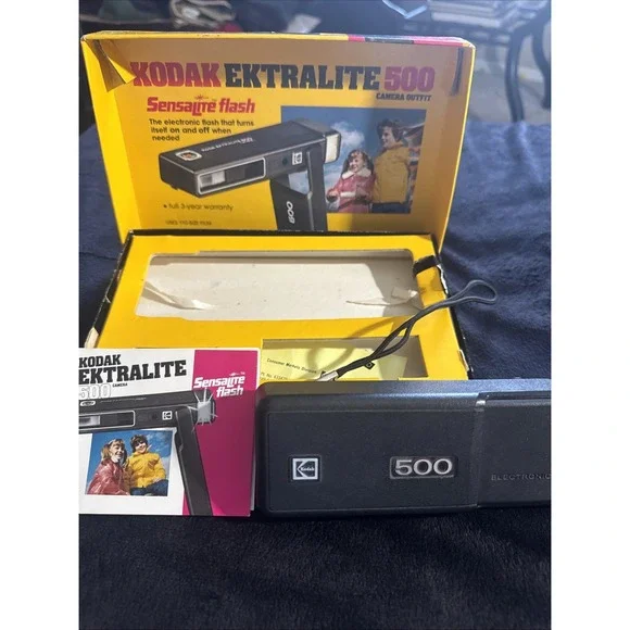 Vintage‎ 1980s Kodak Ektralite 500 Flash Camera Original Box and Instructions