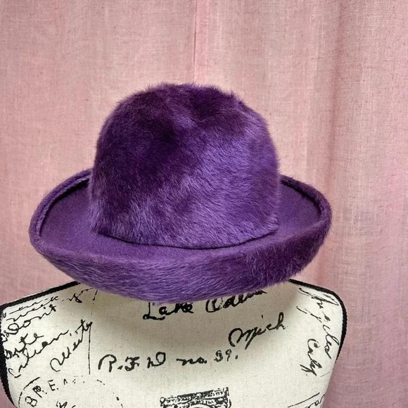 Vintage Rochelle Originals‎ Purple Fur Hat