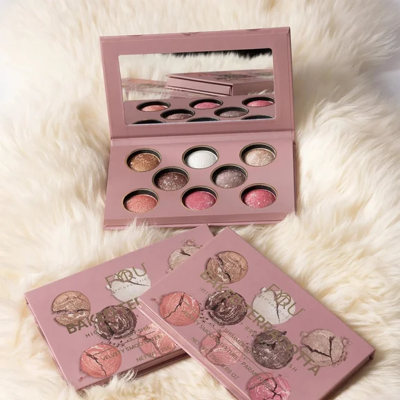 BFY Cosmetics Baked Terracotta Highlighter and Bronzer Palette New