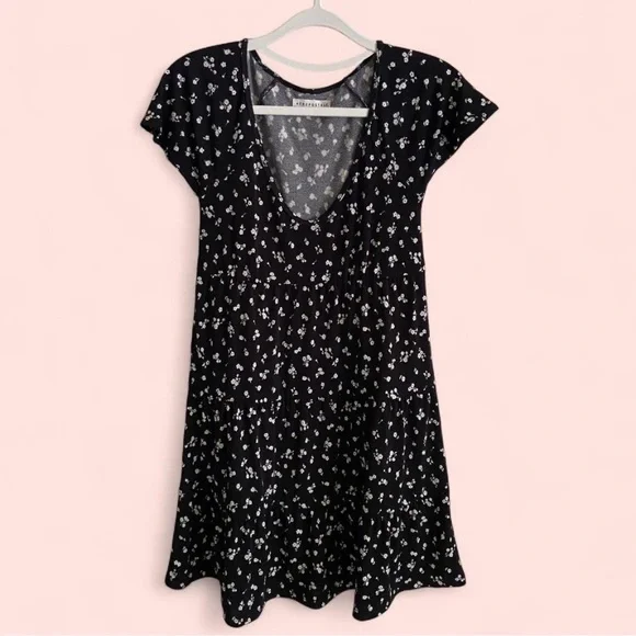 Aeropostale‎ Black and White Floral Cinched Mini Dress Women’s Size XS
