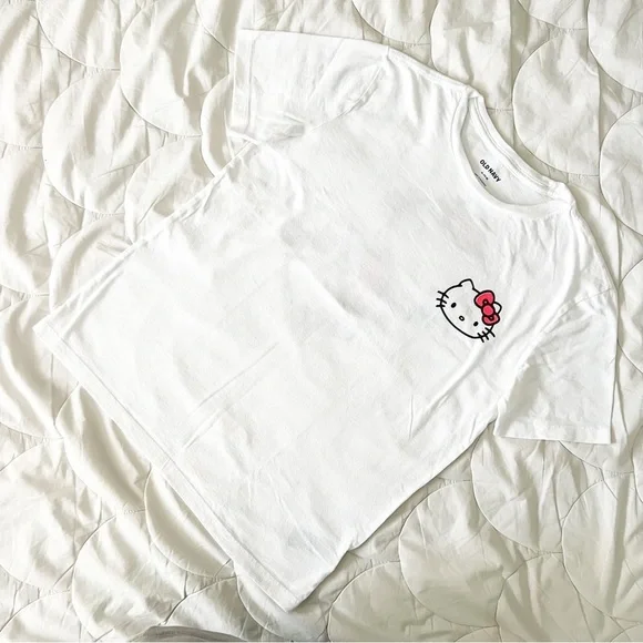 Old Navy Girls Hello Kitty Skateboard T-Shirt, Size XL (14-16)