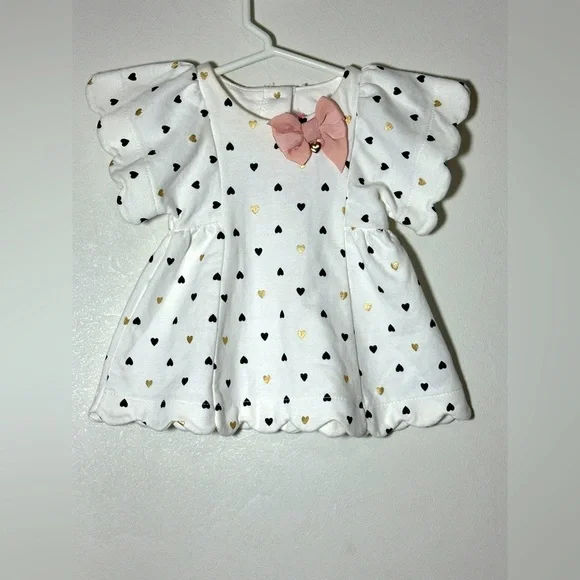 Isaac Mizrahi White Dress with Heart Pattern and Pink Bow Size 0-3 months