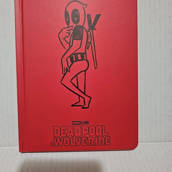 Deadpool & wolverine Promotional notebook with 3 postcards