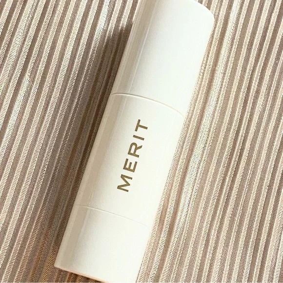 MERIT DAY GLOW HIGHLIGHTING NEUTRAL BRONZE BALM SOLSTICE 4g full size