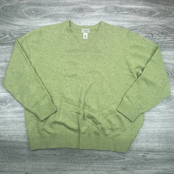 LL Bean Sweater Mens Large Green V Neck Lambswool Nylon Pullover Grandpa Vintage