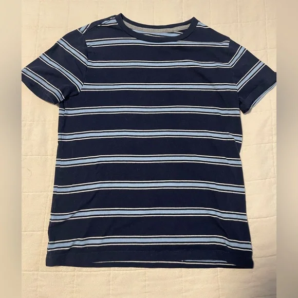 Old Navy kid shirt size L(10-12)